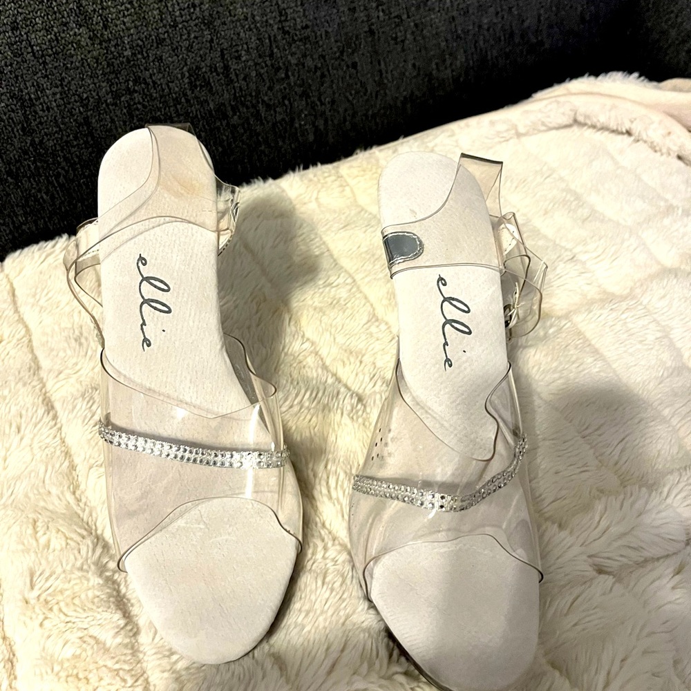 Elle Clear Ankle Strap Peep-toe 5” Italian Heel Platform. Preowned, Unworn Sz 10